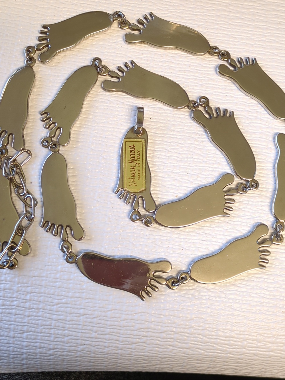 ☀️Neiman Marcus Polished Silver-Tone Footprint Link Belt (265g) 35-39"